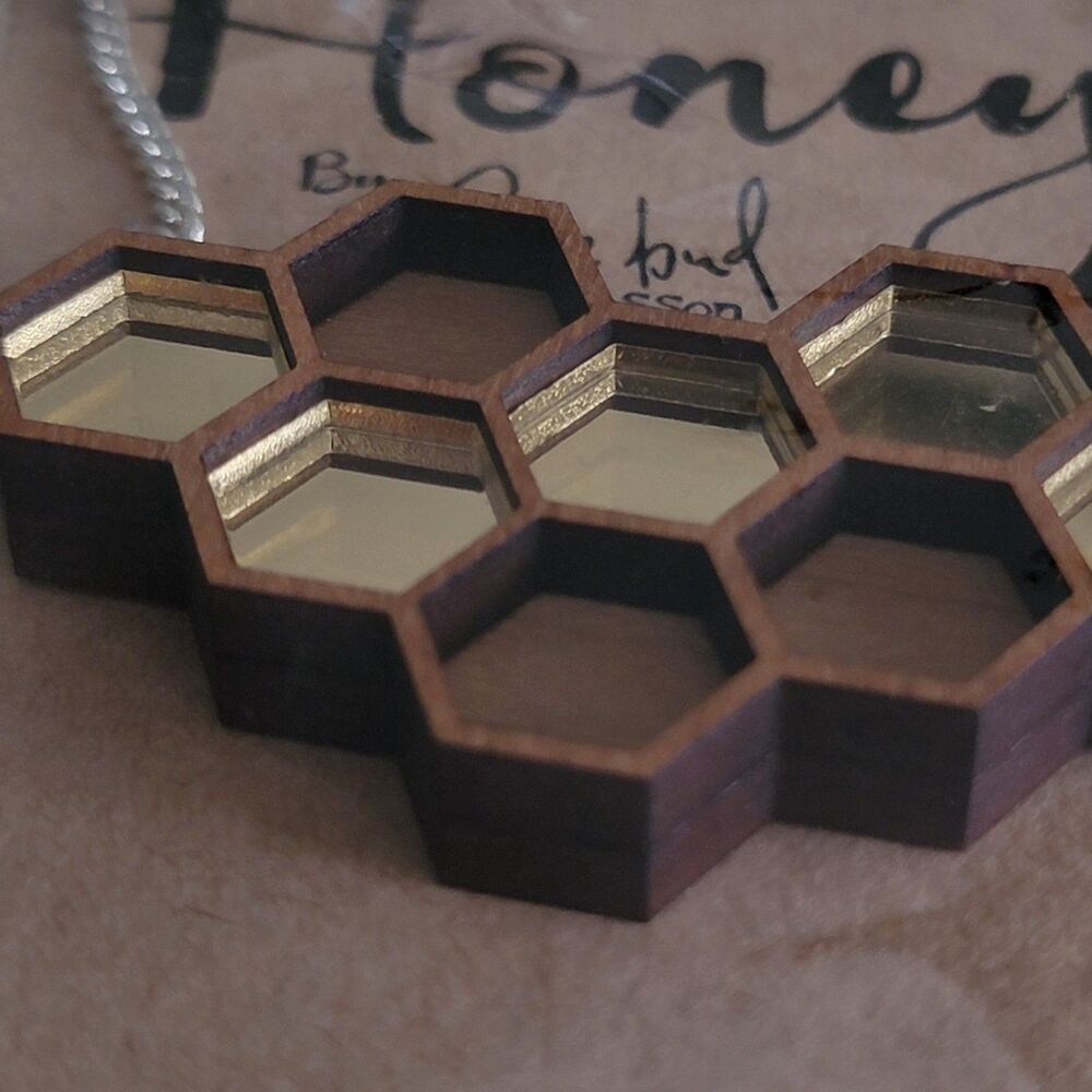 Wood Honeycomb Necklace NEW Honey By Rosebud Casson Artisan Handmade Indie Boho - Picture 2 of 3